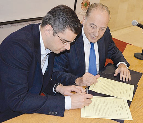 فرنجية ودبوسي يوقعان المذكرة